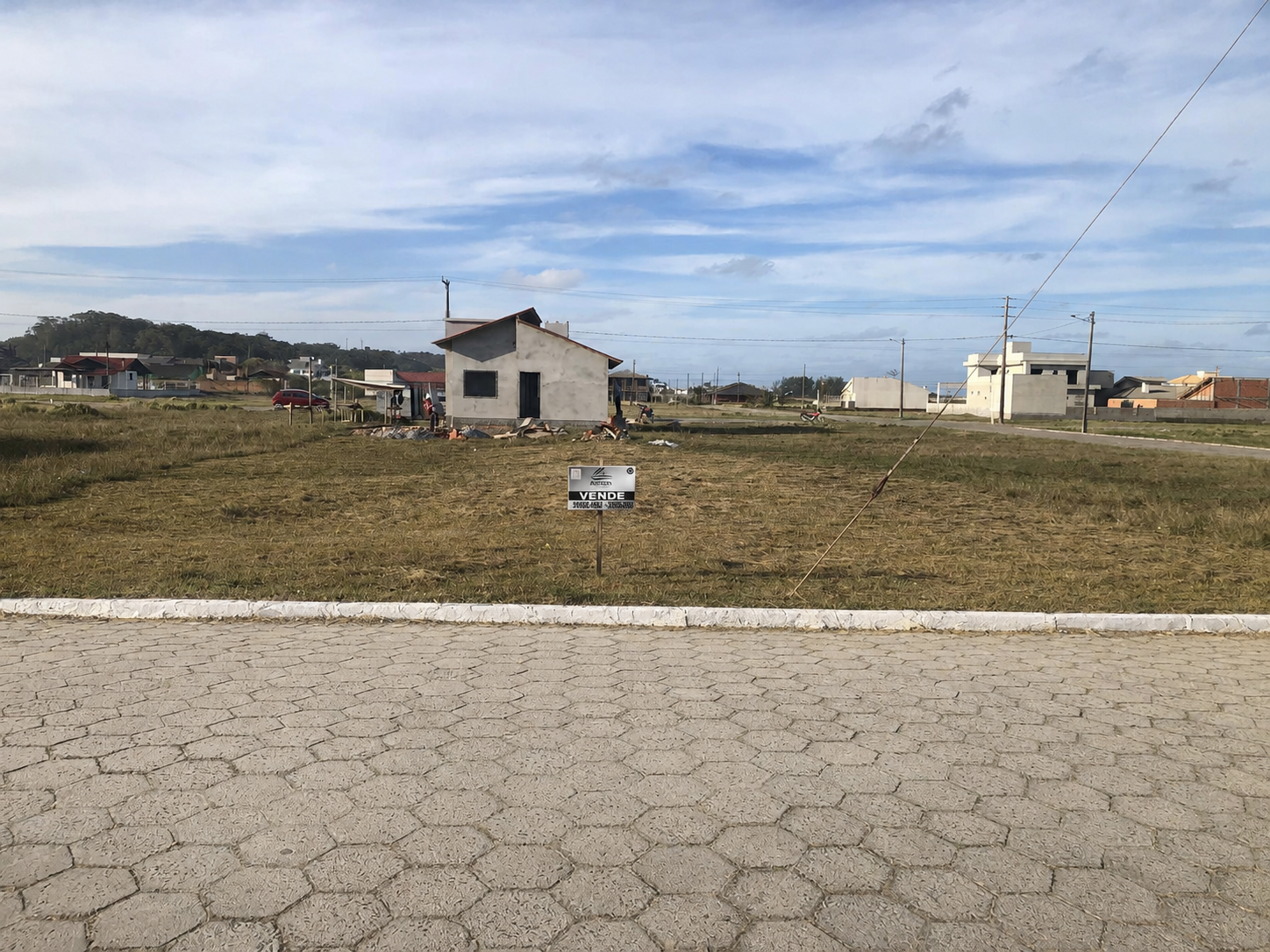 EXCELENTE OPORTUNIDADE EM ARARANGUÁ – LOTEAMENTO PAIQUERÊ